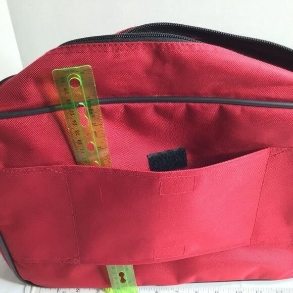 American Tourister Red Carry On Bag Shoulder Adjustable Travel Overnight Retro - Picture 10 of 12